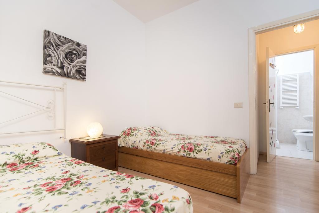 روما Le Rose B&B الغرفة الصورة
